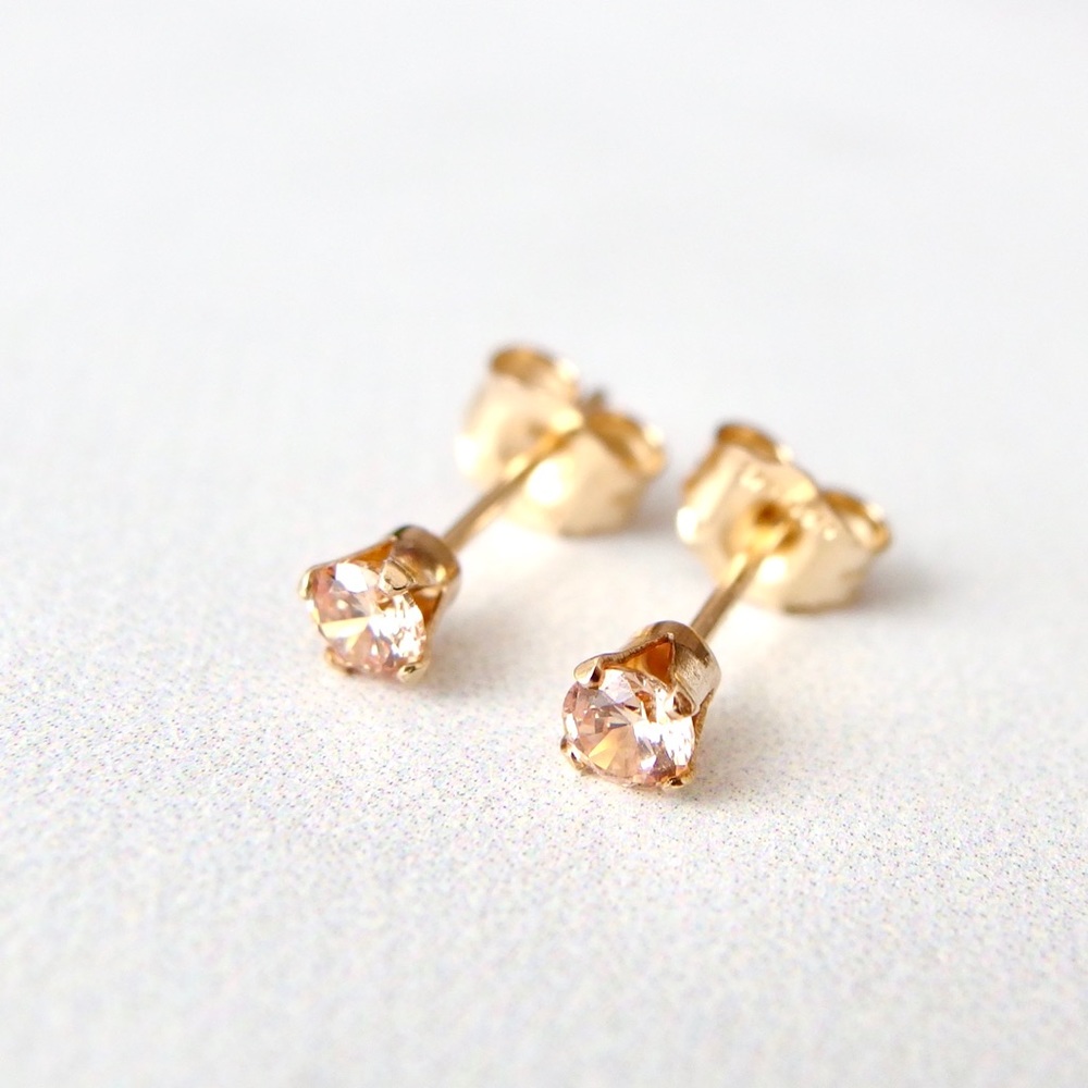 3mm peach CZ simulated diamond studs